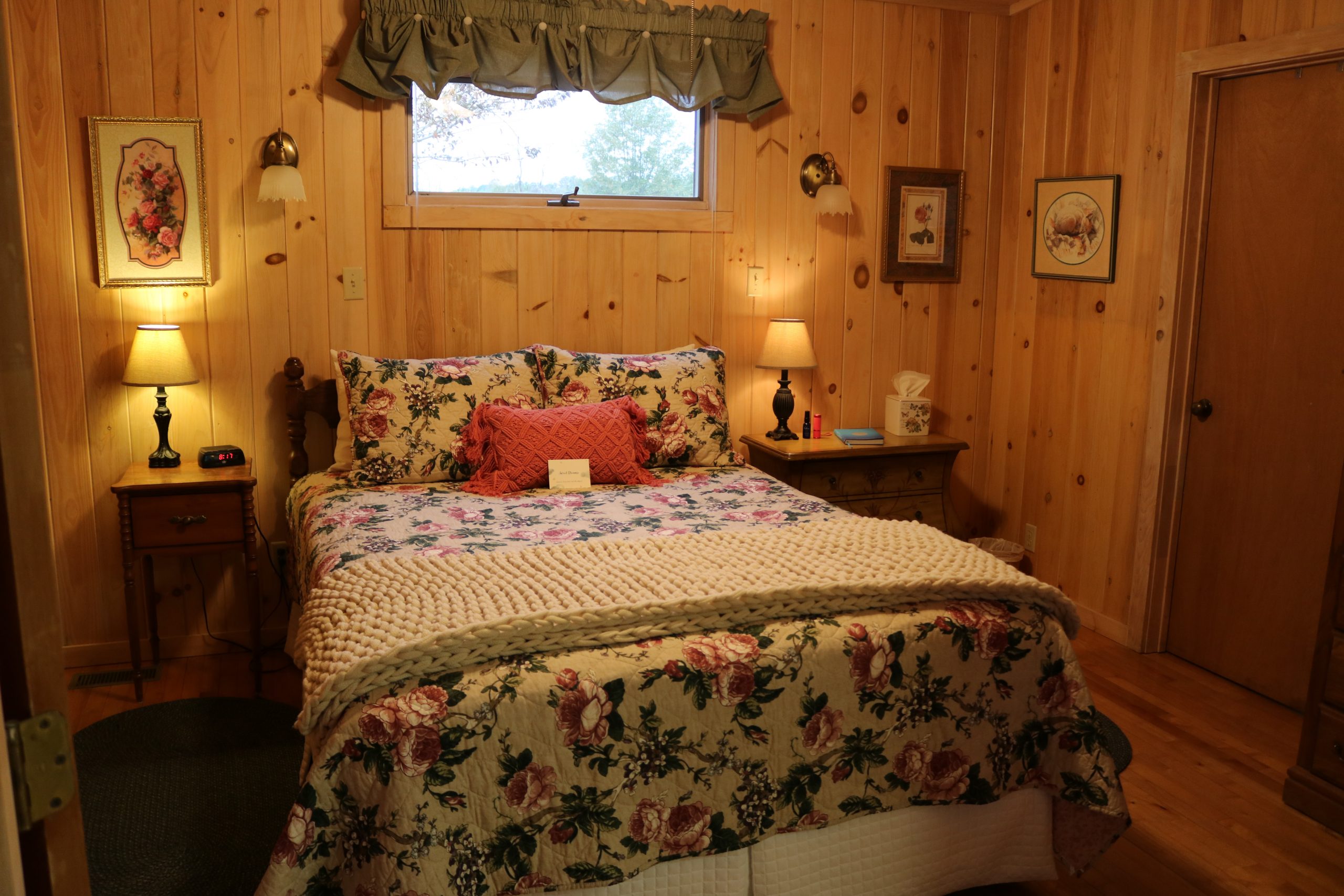 Rose Cottage Bed